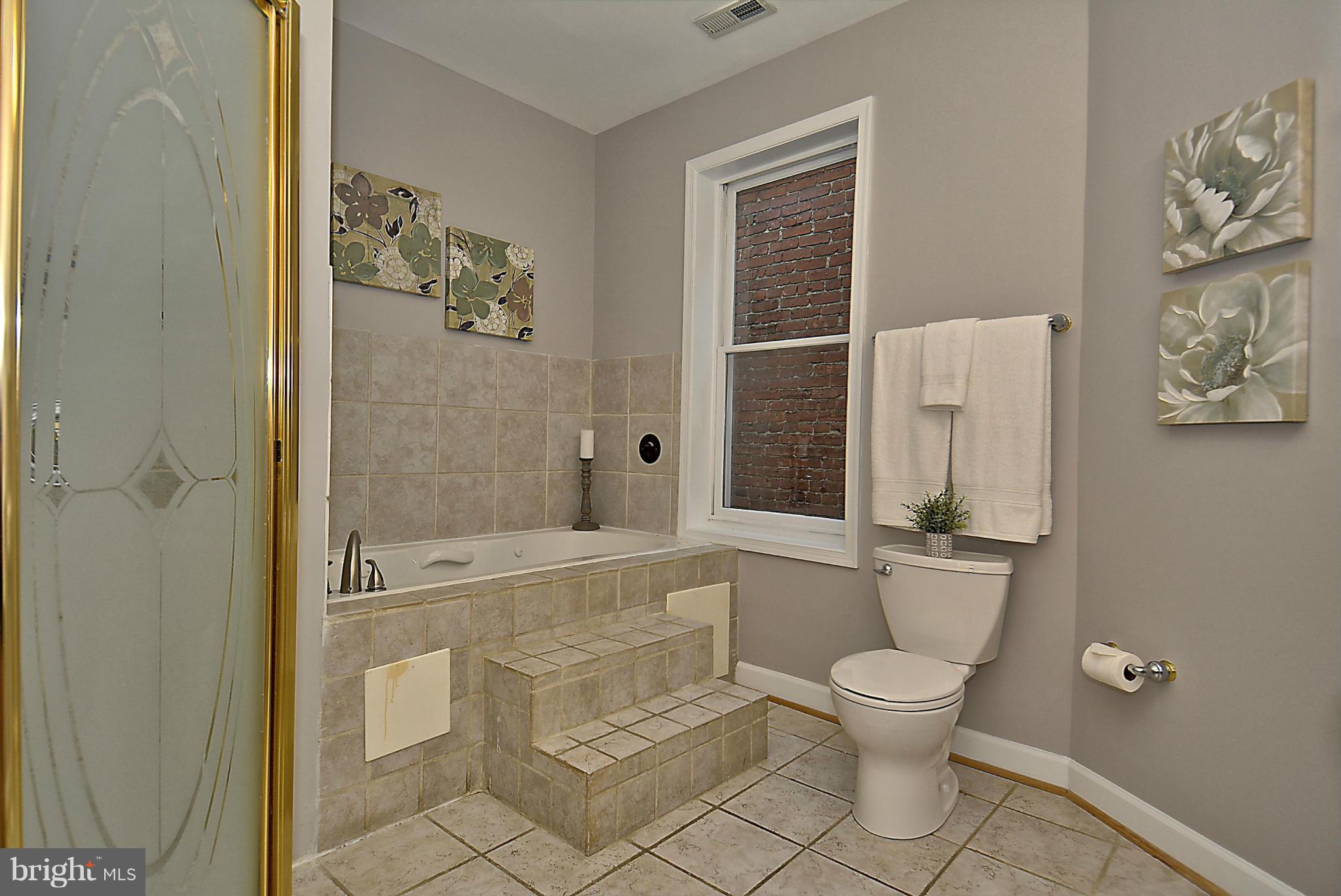 1020 6th Street Northeast Washington, DC 20002 - Photo 16 of 30 Bath
