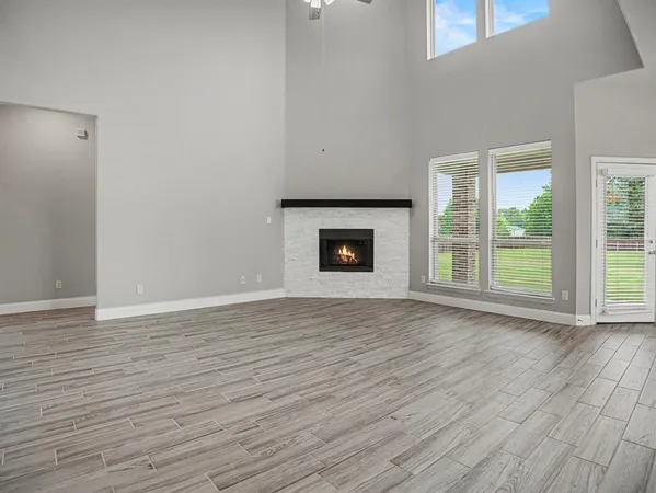 $529,990 | 140 Crystal Lk Lane, Red Oak, TX 75154