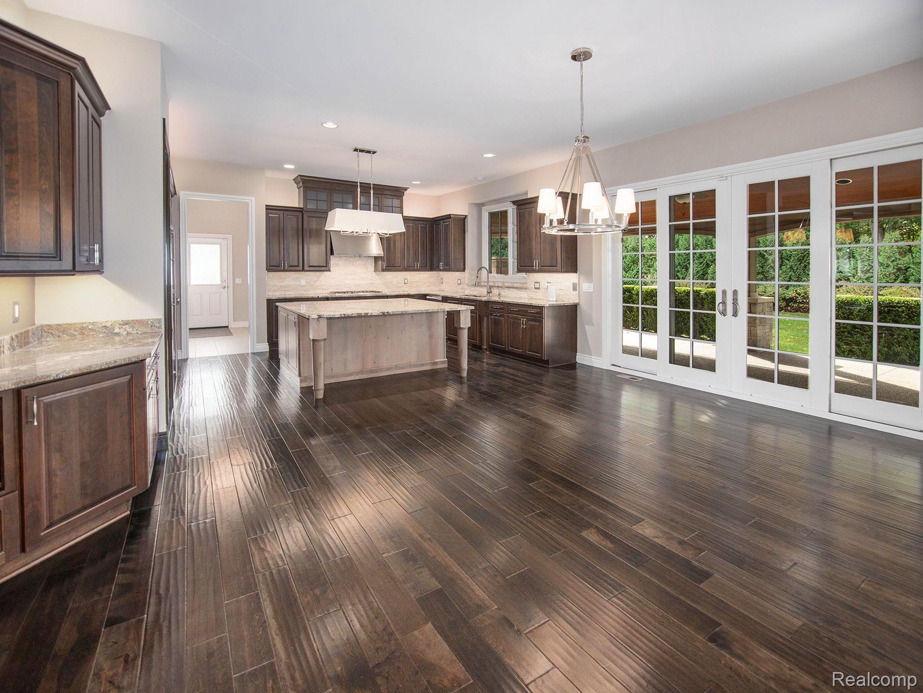 3133 Emeraude Court Rochester, MI 48306 - Photo 15 of 62 Gallery Image 15