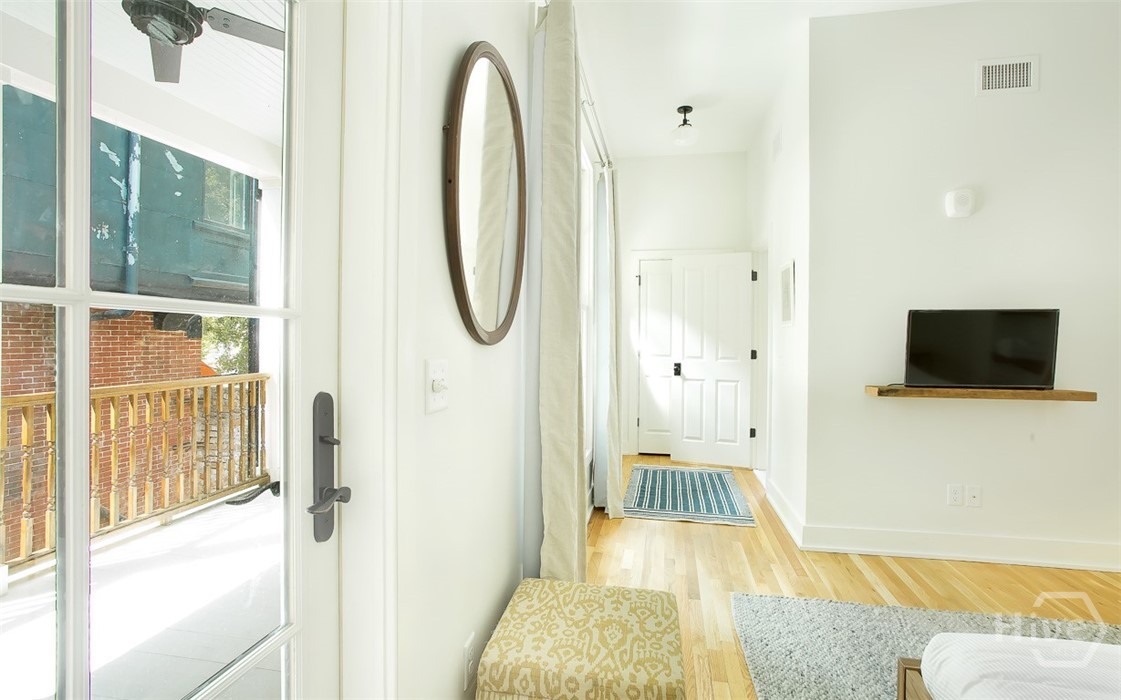 1 East Gordon Street, Unit 2 Savannah, GA 31401 - Photo 33 of 43