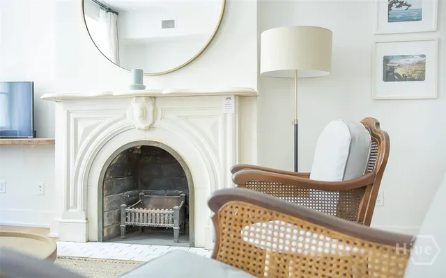 $1,200,000 | 1 East Gordon Street, Unit 2, Savannah, GA 31401