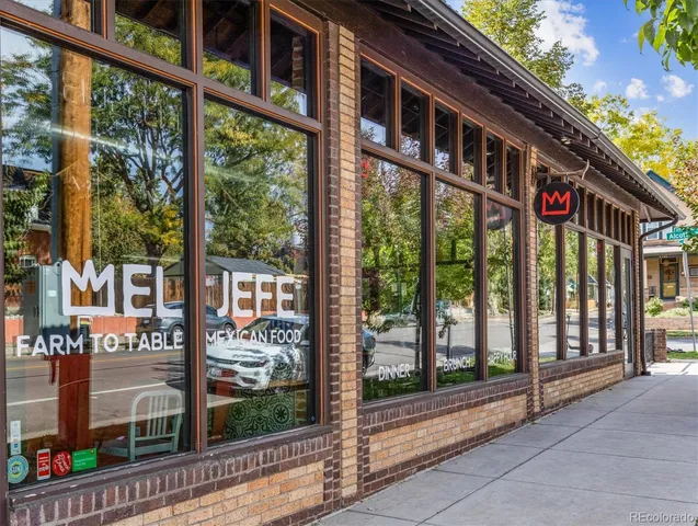 a picture of a building with a street