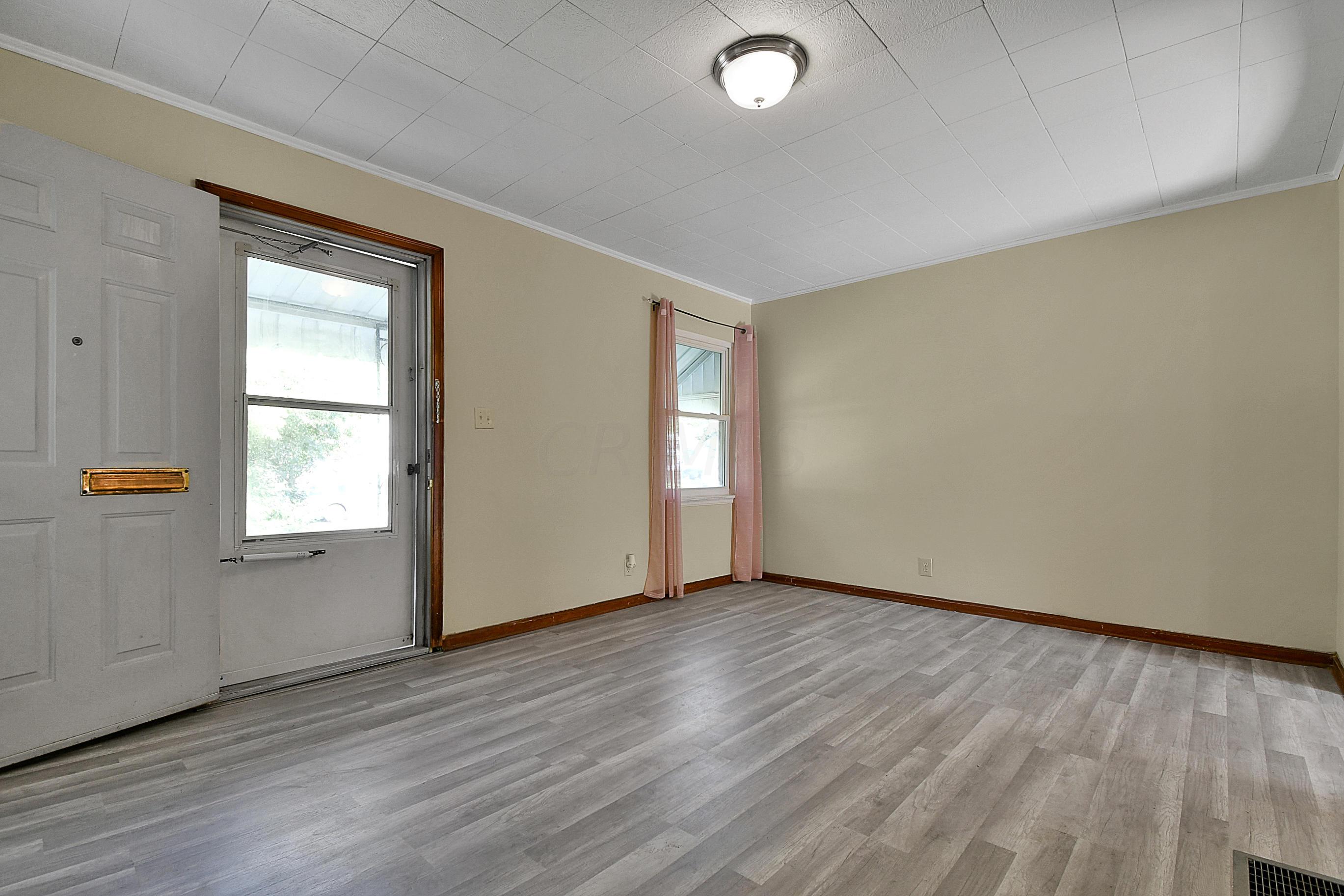 250 Edgevale Road Columbus, OH 43209 - Photo 3 of 15 Gallery Image 3