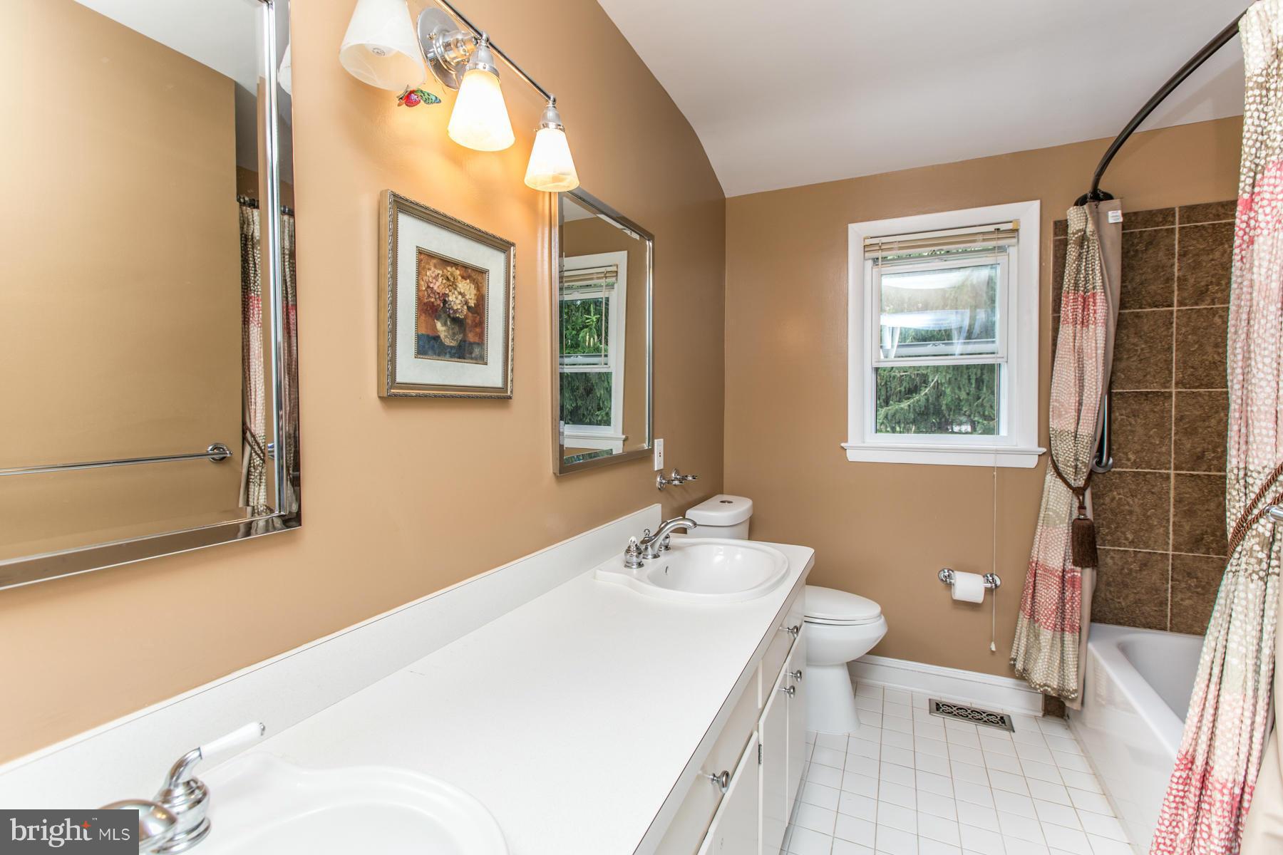 10112 Clearspring Road Damascus, MD 20872 - Photo 13 of 30 Bath