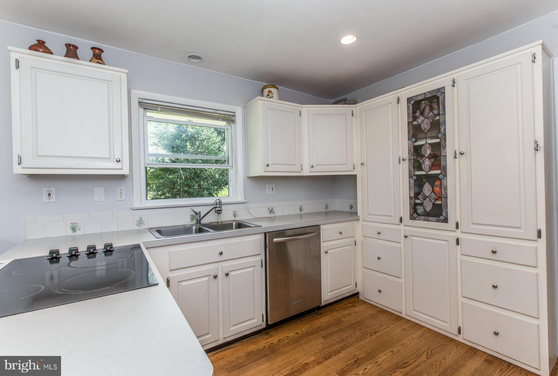 10112 Clearspring Road Damascus, MD 20872 - Photo 3 of 30 Kitchen