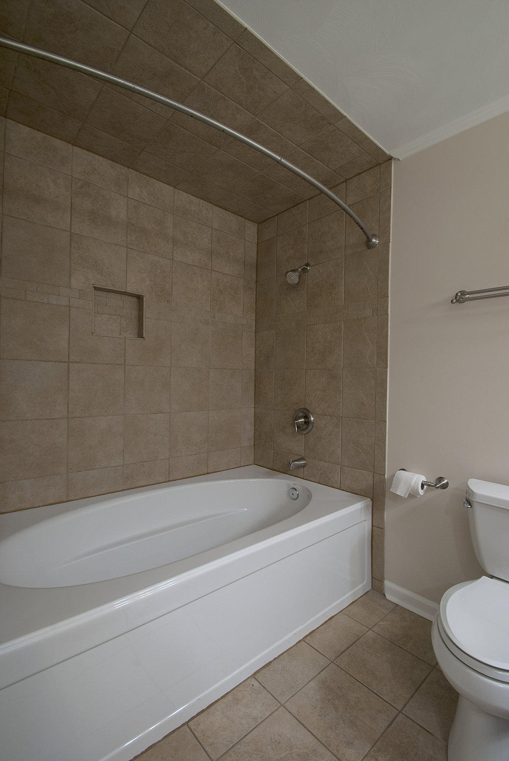 8131 Olsen Road Roanoke, VA 24019 - Photo 16 of 32 DSC_0410