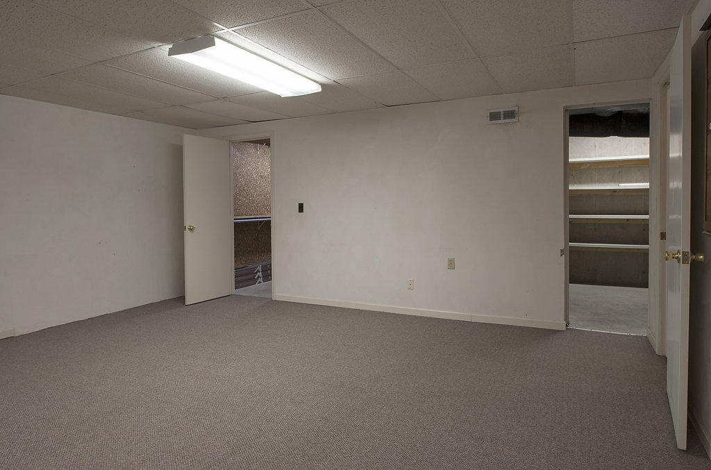 8131 Olsen Road Roanoke, VA 24019 - Photo 25 of 32 DSC_0430