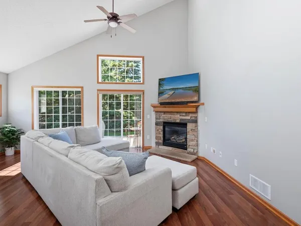 $330,000 | 1557 Fox Hunt Way, Victoria, MN 55386
