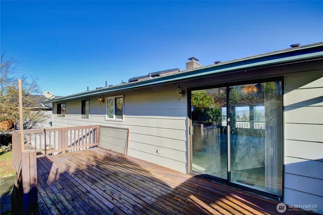 $659,000 | 7208 Yew Street, Everett, WA 98203