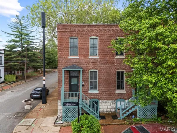 $275,000 | 1200 MacKay Place, St. Louis, MO 63104