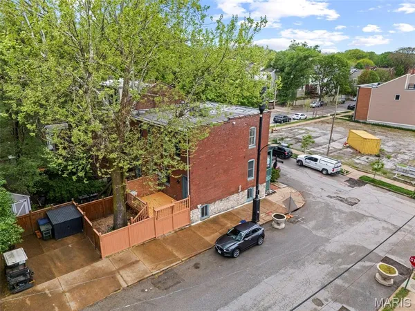 $275,000 | 1200 MacKay Place, St. Louis, MO 63104