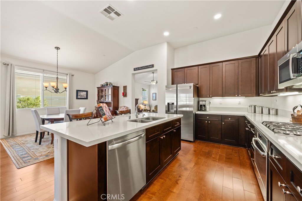 26519 Rim Creek Path Menifee, CA 92584 - Photo 18 of 45