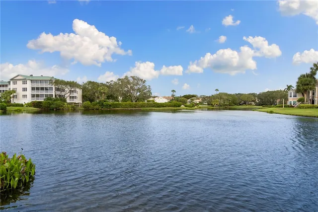 $8,500 | 8725 Lakeside Boulevard, Unit 309, Vero Beach, FL 32963