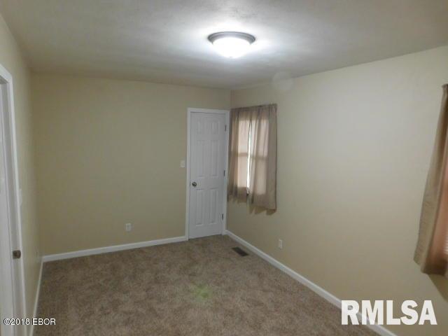 308 Roddy Road Salem, IL 62881 - Photo 16 of 50 Gallery Image 16