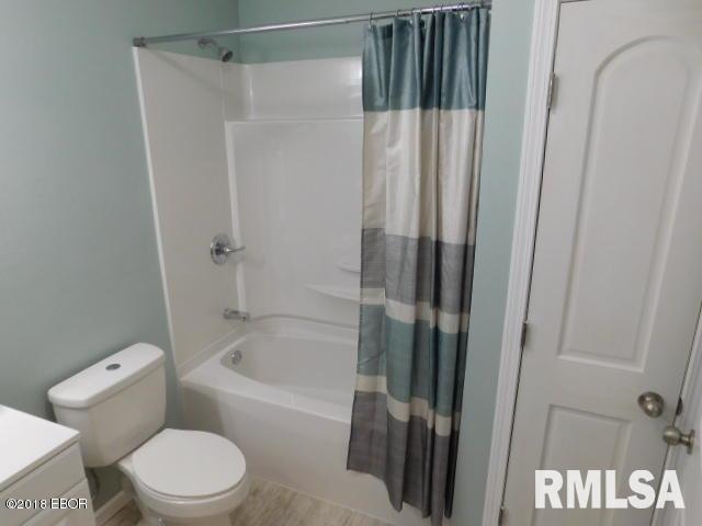 308 Roddy Road Salem, IL 62881 - Photo 7 of 50 Gallery Image 7
