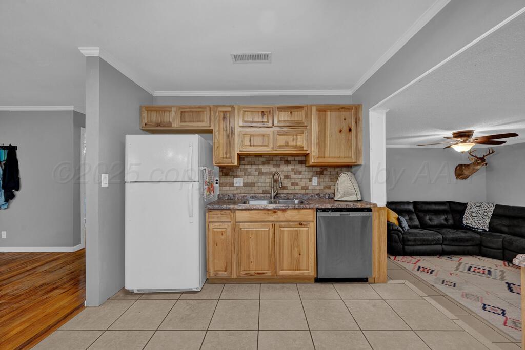 4206 South Ong Street Amarillo, TX 79110 - Photo 10 of 24 kitchen 4 (2)