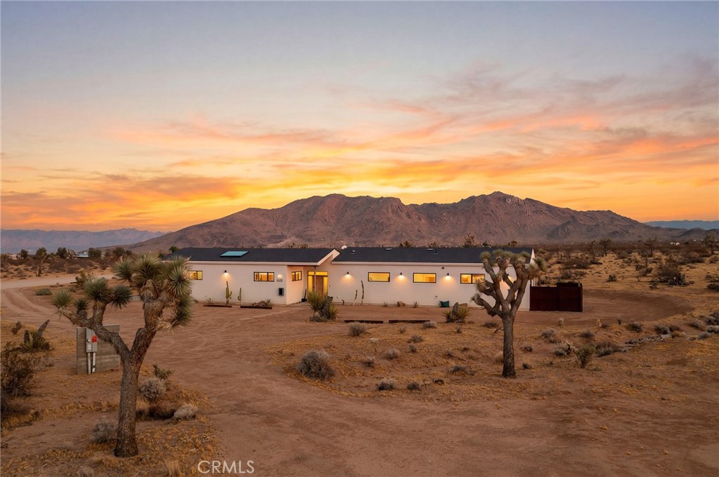 3170 Wesley Road Joshua Tree, CA 92252 - Photo 1 of 45 Gallery Image 1