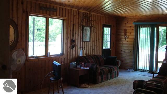 8012 Platte Road Beulah, MI 49617 - Photo 10 of 16 1738274-9.JPG