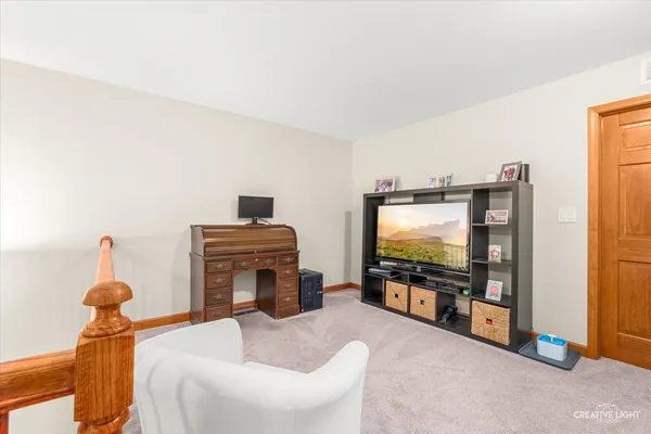 $345,000 | 407 Bluegrass Parkway, Oswego, IL 60543