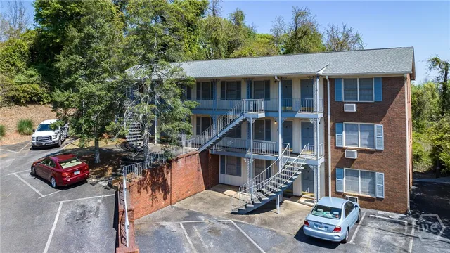 $1,120 | 247 East Cloverhurst Avenue, Unit 2, Athens, GA 30605