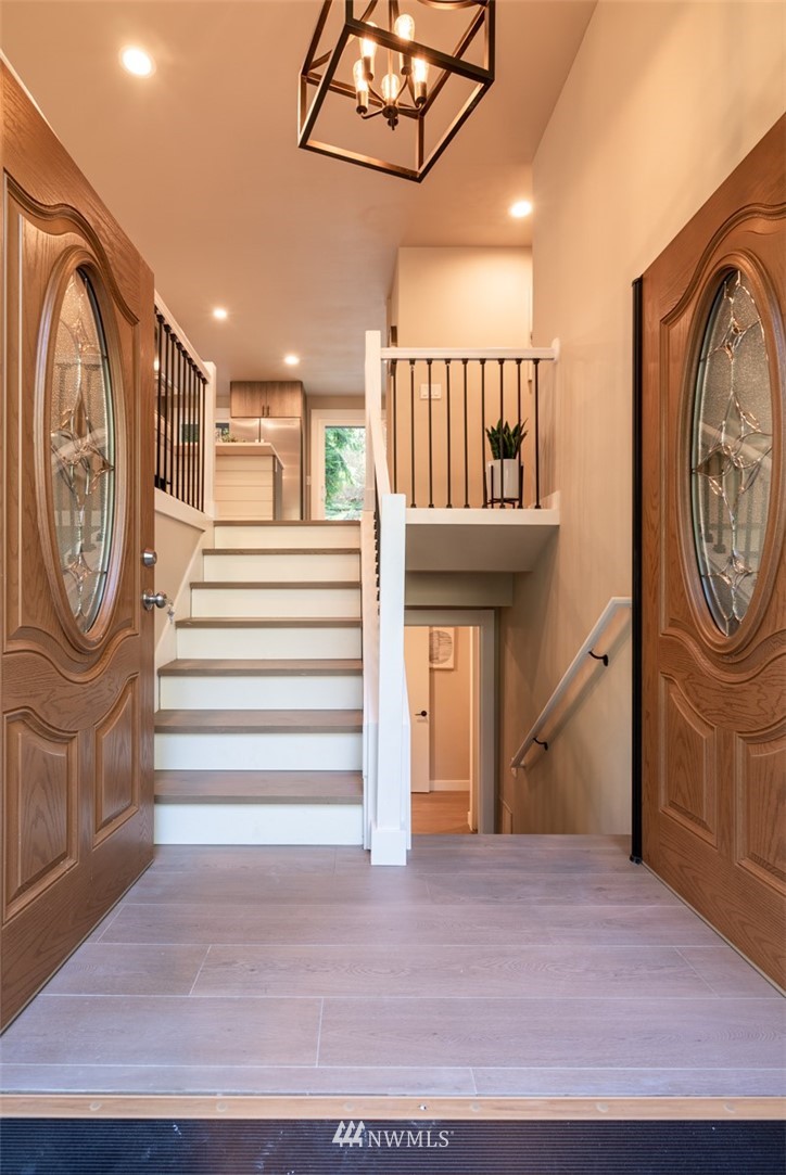 7062 Meadowdale Beach Road Edmonds, WA 98026 - Photo 3 of 25 Gallery Image 3