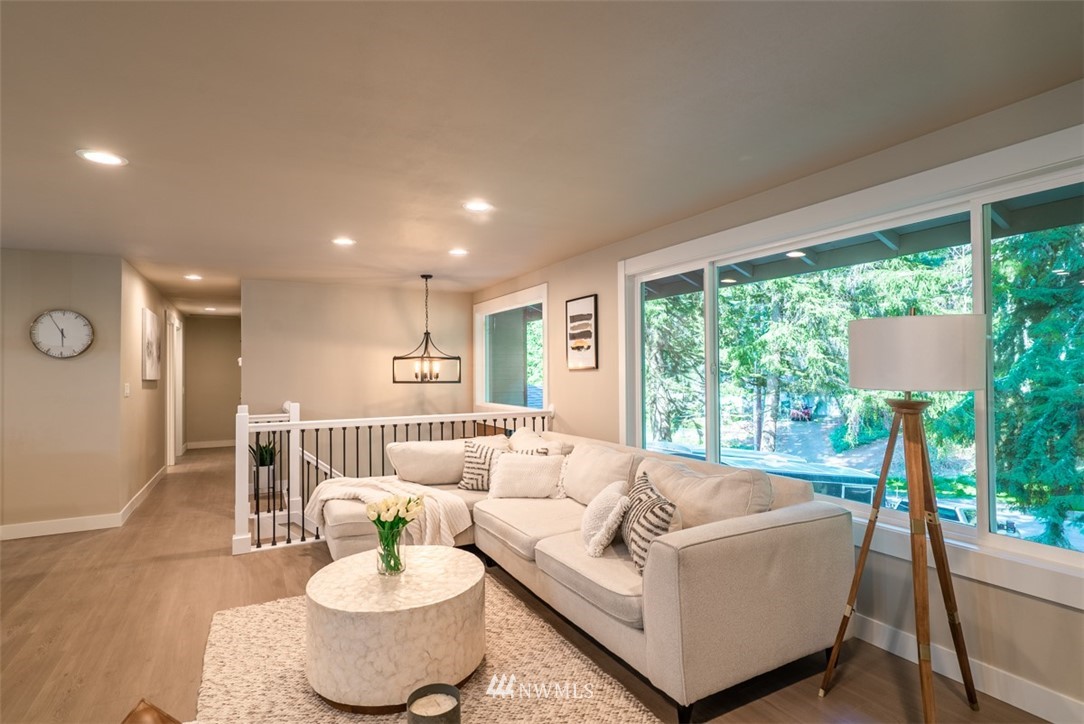 7062 Meadowdale Beach Road Edmonds, WA 98026 - Photo 5 of 25 Gallery Image 5