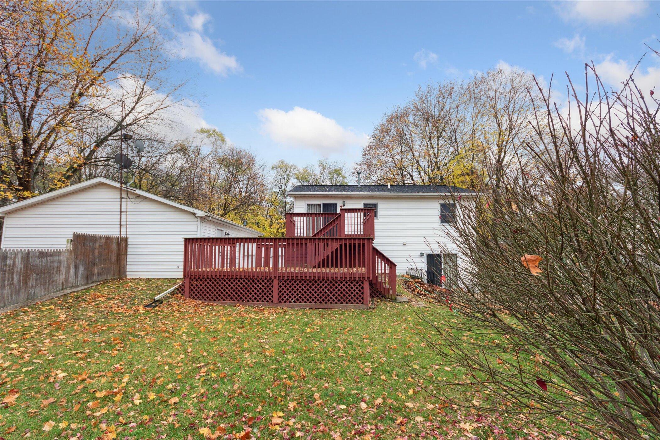 352 Valley Road Michigan Center, MI 49254 - Photo 40 of 42 40-352-Valley-Rd-WindowStill-37