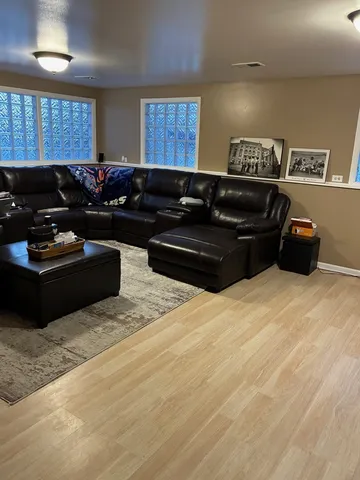 $215,000 | 1040 Blackhawk Drive, University Park, IL 60484