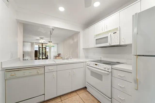 $149,000 | 12300 Vonn Road, Unit 4106, Largo, FL 33774