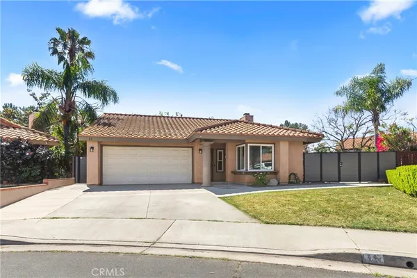 $955,000 | 11 Vía Becerra, Rancho Santa Margarita, CA 92688