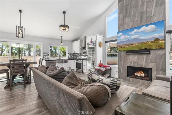 $955,000 | 11 Vía Becerra, Rancho Santa Margarita, CA 92688