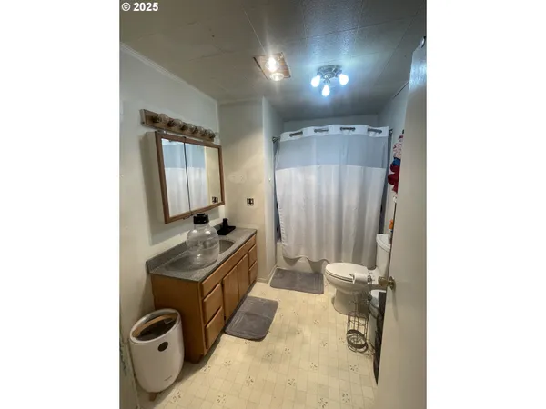 $339,500 | 62886 Highway 74, Ione, OR 97843