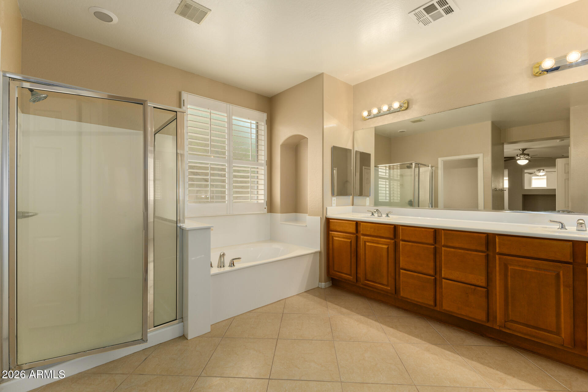 2543 South Rincon Drive Chandler, AZ 85286 - Photo 26 of 36 Primary bath