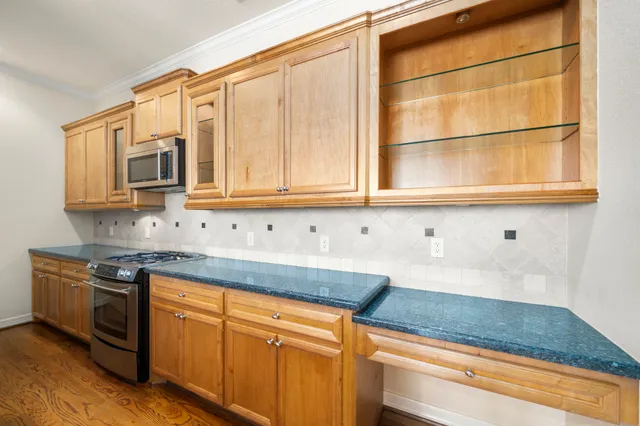 $2,800 | 5329 Egbert Street, Unit C, Houston, TX 77007