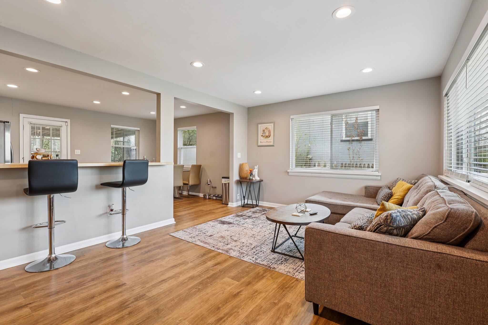 621 Edgecliff Road Covington, KY 41014 - Photo 2 of 30