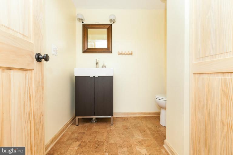 4411 Harcourt Road Baltimore, MD 21214 - Photo 11 of 30 Half bath in basement