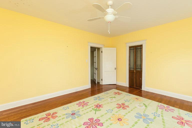 4411 Harcourt Road Baltimore, MD 21214 - Photo 22 of 30 Bedroom
