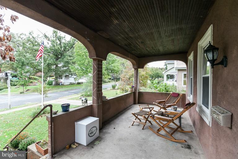 4411 Harcourt Road Baltimore, MD 21214 - Photo 28 of 30 Front porch