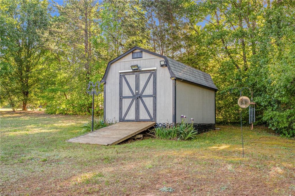 729 Bailey Road Winston-Salem, NC 27107 - Photo 16 of 22