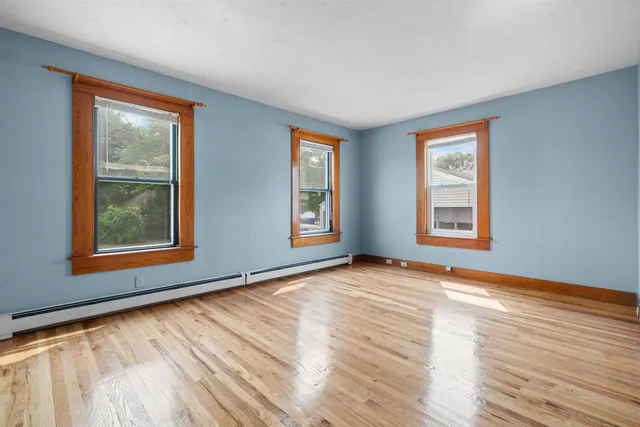 $2,100 | 106 Bismark Street, Manchester, NH 03102