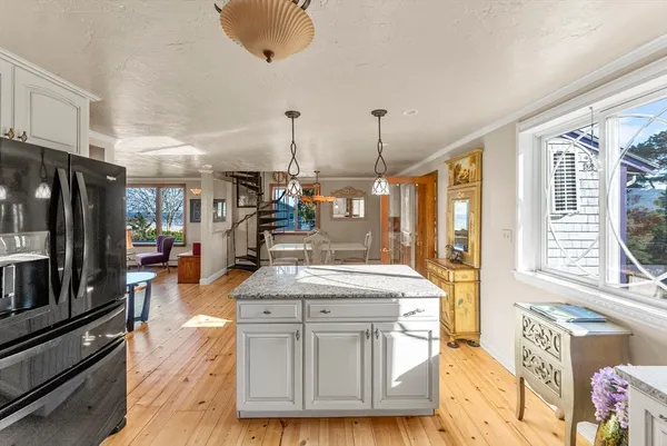 $1,075,000 | 92 Lookout Point Road, Plymouth, MA 02360