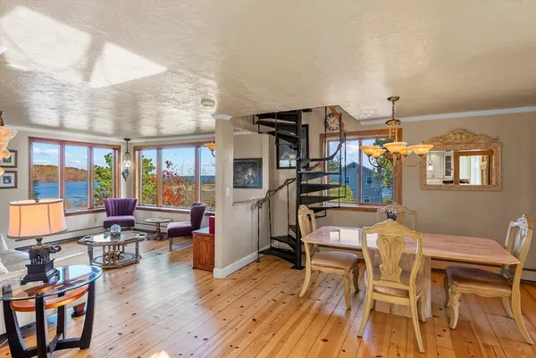 $1,075,000 | 92 Lookout Point Road, Plymouth, MA 02360