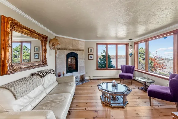 $1,075,000 | 92 Lookout Point Road, Plymouth, MA 02360