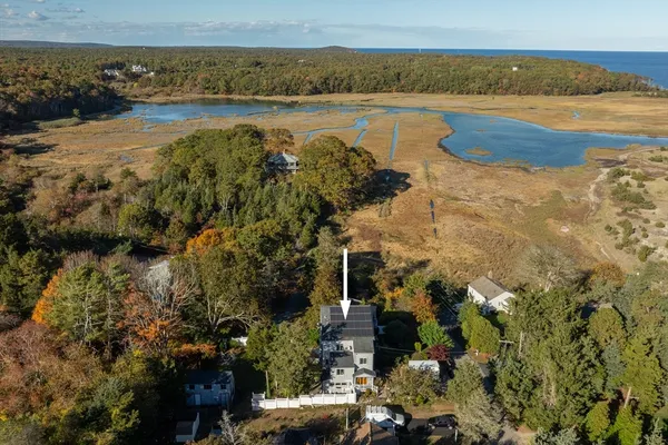 $1,075,000 | 92 Lookout Point Road, Plymouth, MA 02360