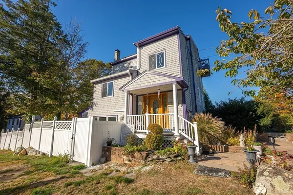 $1,075,000 | 92 Lookout Point Road, Plymouth, MA 02360