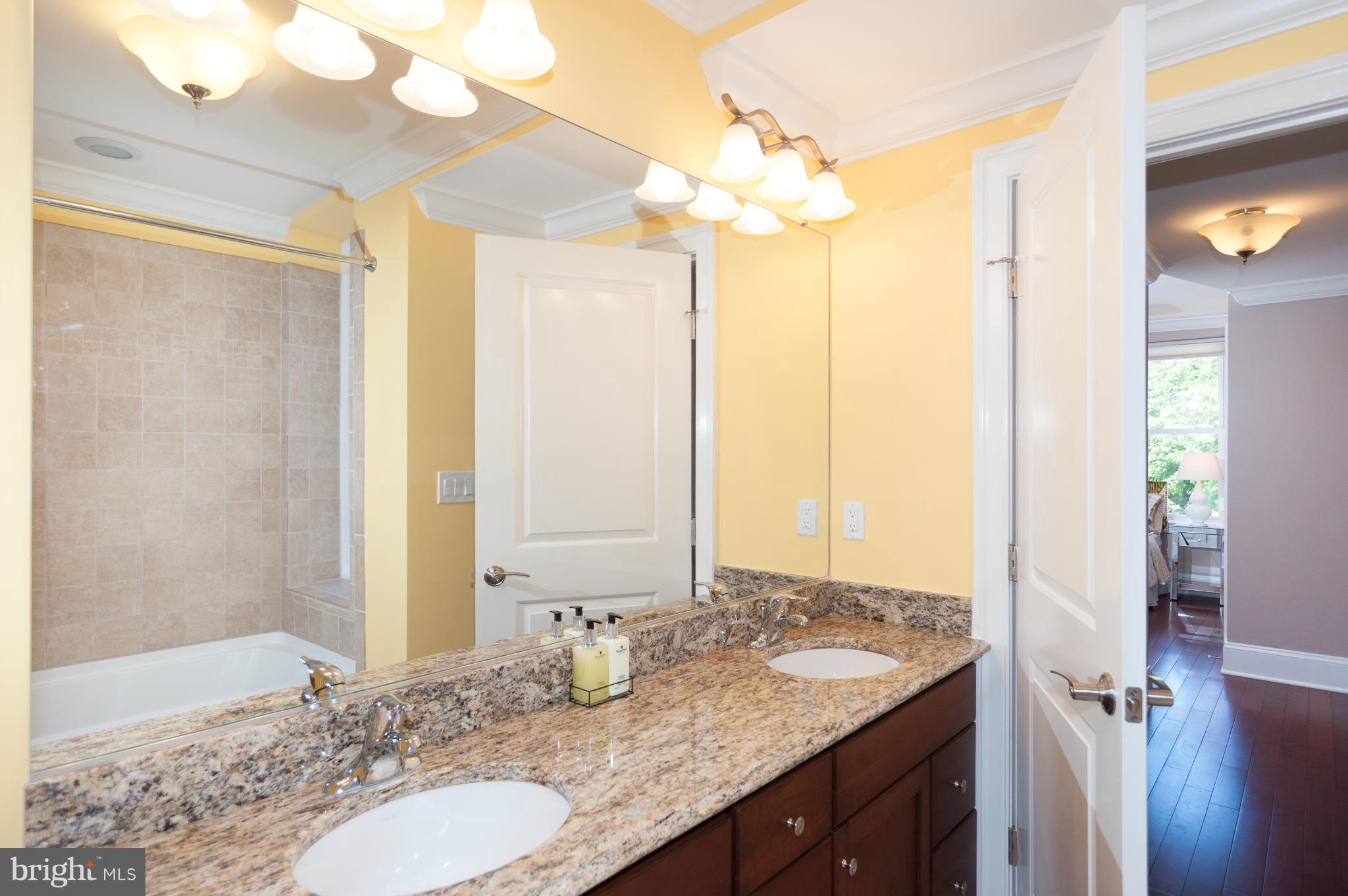 2814 13th Street Northwest Washington, DC 20009 - Photo 23 of 30 Bath