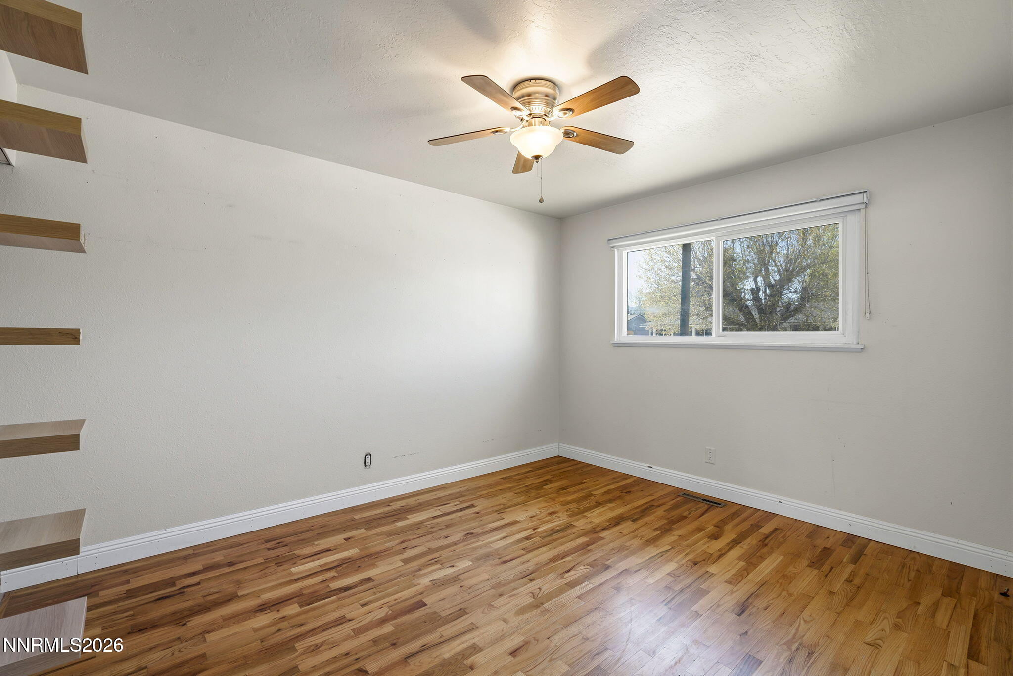 2630 Probasco Way Sparks, NV 89431 - Photo 21 of 24 21-web-or-mls-_DSC4208