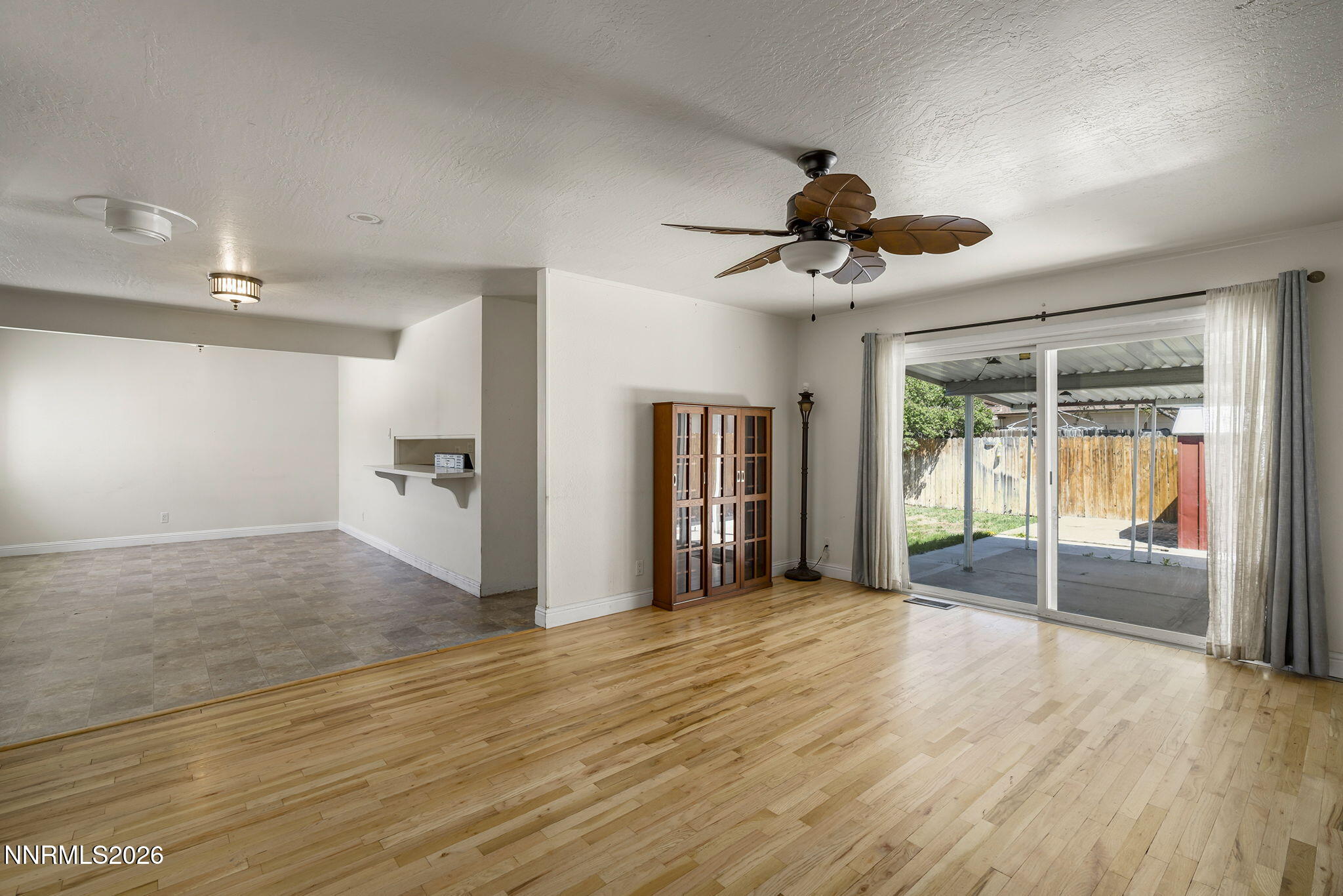 2630 Probasco Way Sparks, NV 89431 - Photo 5 of 24 7-web-or-mls-_DSC4240
