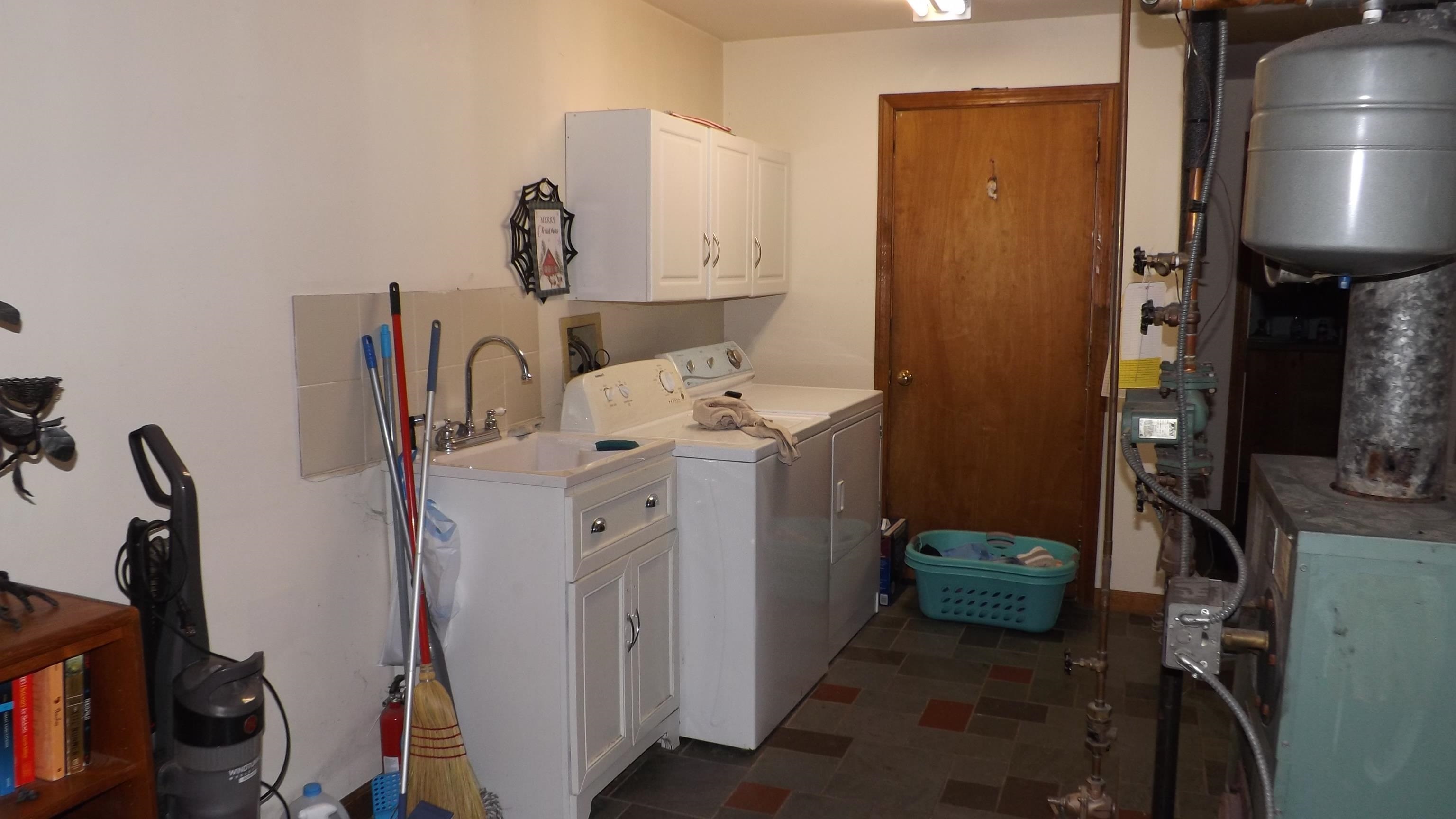 392 South End Road Mount Tabor, VT 05253 - Photo 6 of 24 Gallery Image 6
