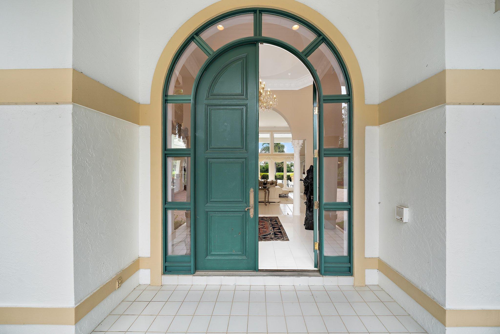 3388 Barrow Island Road Jupiter, FL 33477 - Photo 11 of 59 Foyer